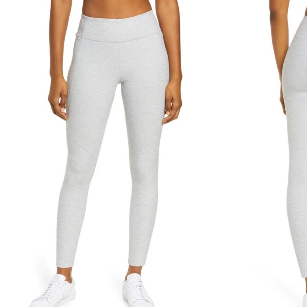 NWTOutdoor Voices SzS white and gray leggings